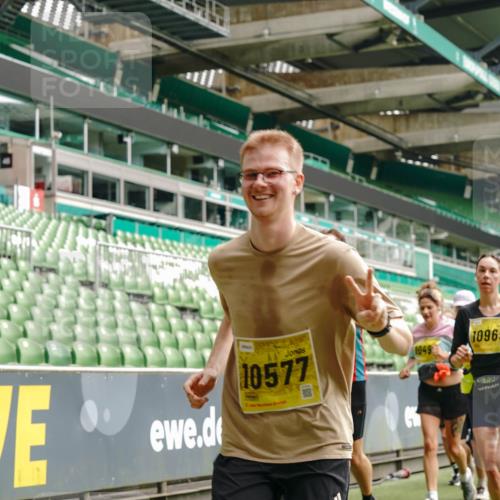 13.09.2026 - 21. swb-Marathon Bremen Michael Burmester http://msf.ph/oto/10458834 13.09.2026 10:33:51 Laufen im Stadion 10018, 10067, 10078, 10147, 10166, 10177, 10184, 10203, 10211, 10226, 10236, 10240, 10243, 10249, 10254, 10297, 10300, 10322, 10355, 10356, 10372, 10374, 10379, 10383, 10394, 10408, 10415, 10423, 10428, 10460, 10486, 10494, 10530, 10550, 10565, 10578, 10604, 10639, 10668, 10669, 10670, 10673, 10675, 10687, 10691, 10699, 10700, 10721, 10728, 10745, 10749, 10750, 10771, 10772, 10787, 10788, 10794, 10809, 10828, 10857, 10914, 11126, 11162, 11343, 11803, 11965 meine-sportfotos.de