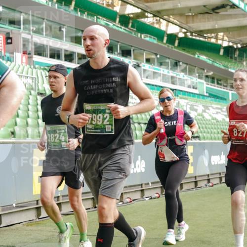 13.09.2026 - 21. swb-Marathon Bremen Michael Burmester http://msf.ph/oto/10458852 13.09.2026 12:54:27 Laufen im Stadion 145, 161, 189, 201, 313, 376, 385, 388, 461, 472, 481, 495, 541, 560, 615, 616, 666, 675, 696, 740, 755, 816, 827, 982, 985, 987, 1053, 1056, 1076, 1197, 1207, 1390, 1419, 1433, 1445, 1468, 1551, 1599, 1631, 1658, 1664, 1704, 1707, 1814, 2055, 2125, 2234, 2251, 2280, 2362, 2383, 2390, 2401, 2422, 2454, 2474, 2499, 2623, 2701, 2733, 2801, 2820, 2824, 2858, 2870, 2882, 2913, 2922, 2962, 2971, 2997, 3012, 3054, 3134, 3175, 3206, 3241, 3246, 3346, 3356, 3357, 3413, 3716 meine-sportfotos.de