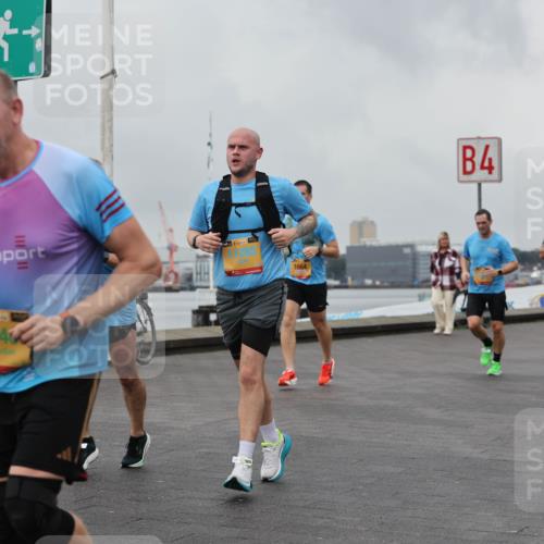 13.09.2026 - Kiel Lauf Andreas Tolksdorf http://msf.ph/oto/10458954 13.09.2026 12:00:03 Kiellinie 39, 39, 285, 4946, 1664, 4, 8165 meine-sportfotos.de