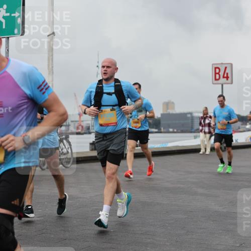 13.09.2026 - Kiel Lauf Andreas Tolksdorf http://msf.ph/oto/10458959 13.09.2026 12:00:03 Kiellinie 4946, 38, 285, 1664, 4, 8165 meine-sportfotos.de