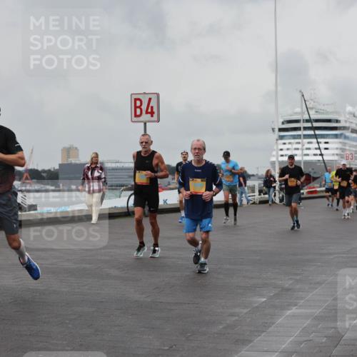 13.09.2026 - Kiel Lauf Andreas Tolksdorf http://msf.ph/oto/10459028 13.09.2026 12:00:06 Kiellinie 8165, 4, 3 meine-sportfotos.de