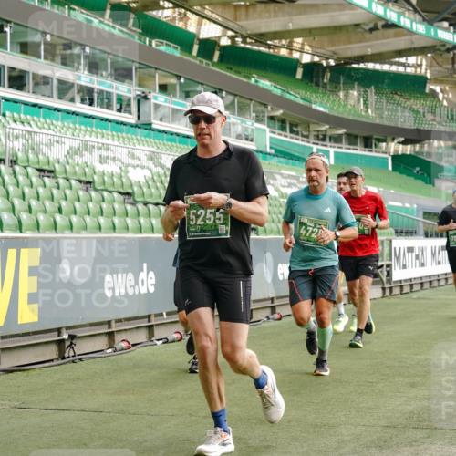 13.09.2026 - 21. swb-Marathon Bremen Michael Burmester http://msf.ph/oto/10459051 13.09.2026 12:54:32 Laufen im Stadion 145, 161, 189, 201, 205, 313, 376, 385, 388, 461, 472, 481, 495, 541, 560, 615, 616, 666, 675, 696, 740, 755, 816, 827, 982, 985, 987, 1053, 1056, 1076, 1197, 1207, 1390, 1419, 1433, 1445, 1468, 1551, 1599, 1631, 1658, 1664, 1704, 1707, 1814, 2055, 2125, 2234, 2251, 2280, 2362, 2383, 2390, 2401, 2422, 2454, 2474, 2499, 2623, 2701, 2733, 2801, 2820, 2824, 2870, 2882, 2913, 2922, 2962, 2971, 2997, 3012, 3054, 3134, 3175, 3206, 3241, 3246, 3346, 3356, 3357, 3413, 3716, 3836 meine-sportfotos.de