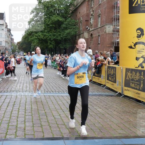13.09.2026 - Kiel Lauf Yannick Fuchs http://msf.ph/oto/10459056 13.09.2026 09:51:16 Ziel 232, 940, 956, 2466, 2777, 4217, 5445, 5731, 6009, 6923, 10626, 11852, 249, 468, 763, 764, 1373, 1776, 1949, 2056, 3723, 4389, 5235, 5445, 6115, 6118, 6138, 6336, 6455, 6647, 6794, 6829, 6893, 7449, 7528, 7694, 8405, 8672, 9550, 9551, 10155, 10333, 11047, 11141, 11652, 12103, 12727, 12834, 714, 840, 2483, 3089, 3674, 4615, 4822, 4907, 5595, 5913, 6057, 6363, 6648, 8097, 8150, 11143, 11233, 11494, 11552, 11997, 12107, 797, 3838, 4145, 4389, 6455, 7134, 7694 meine-sportfotos.de