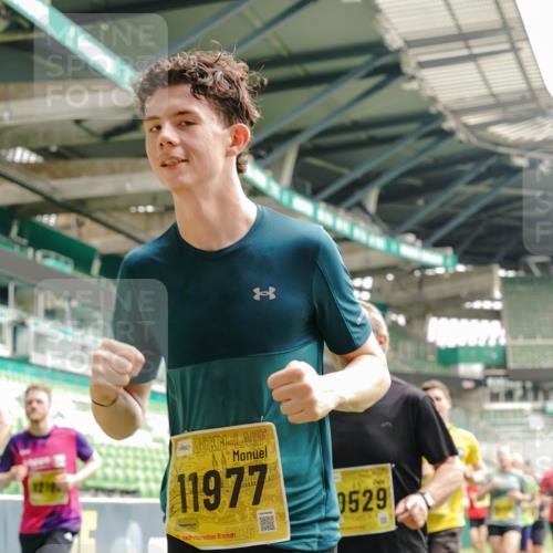 13.09.2026 - 21. swb-Marathon Bremen Michael Burmester http://msf.ph/oto/10459168 13.09.2026 10:33:56 Laufen im Stadion 10018, 10067, 10078, 10147, 10166, 10177, 10184, 10203, 10211, 10236, 10240, 10249, 10254, 10297, 10300, 10355, 10356, 10367, 10368, 10369, 10372, 10374, 10379, 10383, 10394, 10408, 10415, 10423, 10428, 10460, 10486, 10494, 10530, 10550, 10578, 10604, 10639, 10668, 10669, 10673, 10675, 10687, 10691, 10699, 10700, 10728, 10745, 10749, 10750, 10771, 10772, 10787, 10788, 10794, 10809, 10828, 10857, 10914, 10928, 11126, 11162, 11343, 11803, 11965 meine-sportfotos.de