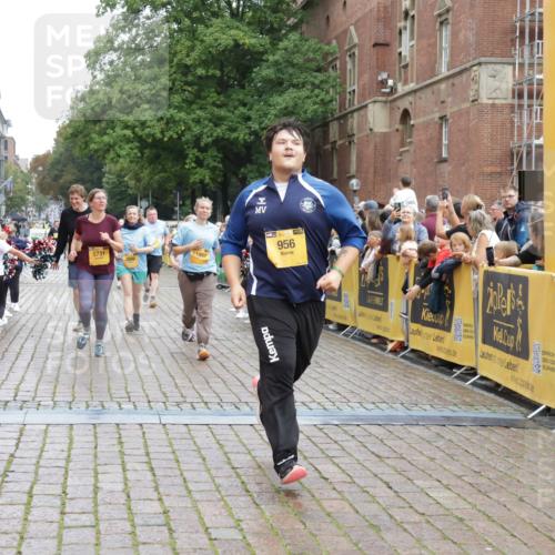 13.09.2026 - Kiel Lauf Yannick Fuchs http://msf.ph/oto/10459191 13.09.2026 09:51:23 Ziel 940, 956, 2466, 2483, 3089, 4217, 4615, 5731, 5913, 6363, 8150, 11143, 11552, 11852, 11997, 232, 249, 468, 763, 764, 1373, 1776, 1949, 2056, 2777, 3723, 4217, 5235, 5445, 6009, 6115, 6118, 6138, 6336, 6647, 6794, 6829, 6893, 6923, 7449, 7528, 9551, 10626, 11047, 11141, 11652, 12103, 12727, 12834, 714, 840, 3674, 4822, 4907, 5595, 6057, 6188, 6648, 7622, 8097, 9829, 9833, 11173, 11233, 11494, 12107, 4389, 6336, 6455, 6893, 7694, 8405, 11652 meine-sportfotos.de