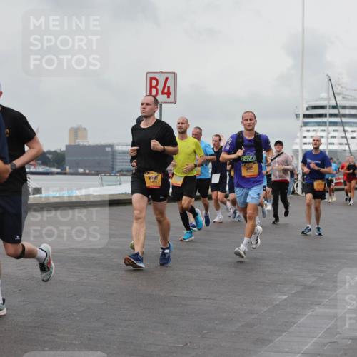 13.09.2026 - Kiel Lauf Andreas Tolksdorf http://msf.ph/oto/10459198 13.09.2026 12:00:17 Kiellinie 4, 3, 2596, 10219 meine-sportfotos.de