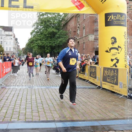 13.09.2026 - Kiel Lauf Yannick Fuchs http://msf.ph/oto/10459199 13.09.2026 09:51:23 Ziel 940, 956, 2466, 2483, 3089, 4217, 4615, 5731, 5913, 6363, 8150, 11143, 11552, 11852, 11997, 232, 249, 468, 763, 764, 1373, 1776, 1949, 2056, 2777, 3723, 4217, 5235, 5445, 6009, 6115, 6118, 6138, 6336, 6647, 6794, 6829, 6893, 6923, 7449, 7528, 9551, 10626, 11047, 11141, 11652, 12103, 12727, 12834, 714, 840, 3674, 4822, 4907, 5595, 6057, 6188, 6648, 7622, 8097, 9829, 9833, 11173, 11233, 11494, 12107, 4389, 6336, 6455, 6893, 7694, 8405, 11652 meine-sportfotos.de