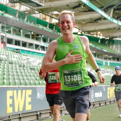 13.09.2026 - 21. swb-Marathon Bremen Michael Burmester http://msf.ph/oto/10459241 13.09.2026 12:54:34 Laufen im Stadion 145, 161, 189, 201, 205, 313, 376, 385, 388, 461, 472, 481, 495, 541, 560, 615, 616, 666, 675, 696, 740, 755, 816, 827, 982, 985, 987, 1053, 1056, 1076, 1197, 1207, 1390, 1419, 1433, 1445, 1468, 1551, 1599, 1631, 1658, 1664, 1704, 1707, 1814, 2055, 2125, 2234, 2251, 2280, 2362, 2383, 2390, 2401, 2422, 2454, 2474, 2499, 2623, 2701, 2733, 2801, 2820, 2824, 2870, 2882, 2913, 2922, 2962, 2971, 2997, 3012, 3054, 3134, 3175, 3206, 3241, 3246, 3346, 3356, 3357, 3413, 3706, 3716, 3836 meine-sportfotos.de