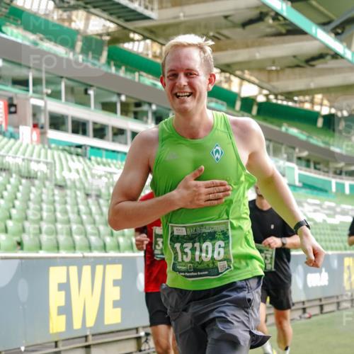 13.09.2026 - 21. swb-Marathon Bremen Michael Burmester http://msf.ph/oto/10459248 13.09.2026 12:54:34 Laufen im Stadion 145, 161, 189, 201, 205, 313, 376, 385, 388, 461, 472, 481, 495, 541, 560, 615, 616, 666, 675, 696, 740, 755, 816, 827, 982, 985, 987, 1053, 1056, 1076, 1197, 1207, 1390, 1419, 1433, 1445, 1468, 1551, 1599, 1631, 1658, 1664, 1704, 1707, 1814, 2055, 2125, 2234, 2251, 2280, 2362, 2383, 2390, 2401, 2422, 2454, 2474, 2499, 2623, 2701, 2733, 2801, 2820, 2824, 2870, 2882, 2913, 2922, 2962, 2971, 2997, 3012, 3054, 3134, 3175, 3206, 3241, 3246, 3346, 3356, 3357, 3413, 3706, 3716, 3836 meine-sportfotos.de