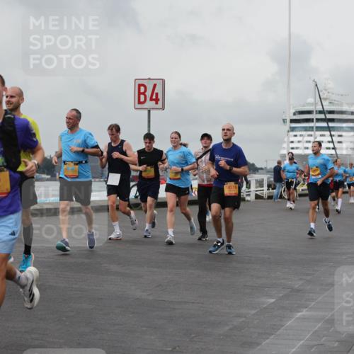 13.09.2026 - Kiel Lauf Andreas Tolksdorf http://msf.ph/oto/10459287 13.09.2026 12:00:19 Kiellinie 3857, 365, 4, 10219, 12483, 3 meine-sportfotos.de