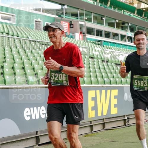 13.09.2026 - 21. swb-Marathon Bremen Michael Burmester http://msf.ph/oto/10459298 13.09.2026 12:54:35 Laufen im Stadion 145, 161, 189, 201, 205, 313, 376, 385, 388, 461, 472, 481, 495, 541, 560, 615, 616, 666, 675, 696, 740, 755, 816, 827, 982, 985, 987, 1053, 1056, 1076, 1197, 1207, 1390, 1419, 1433, 1445, 1468, 1551, 1599, 1631, 1658, 1664, 1704, 1707, 1814, 2055, 2125, 2234, 2251, 2280, 2362, 2383, 2390, 2401, 2422, 2454, 2474, 2499, 2623, 2701, 2733, 2801, 2820, 2824, 2870, 2882, 2913, 2922, 2962, 2971, 2997, 3012, 3054, 3134, 3175, 3206, 3241, 3246, 3346, 3356, 3357, 3413, 3706, 3716, 3836 meine-sportfotos.de