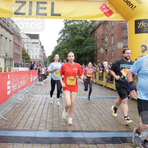 13.09.2026 - Kiel Lauf Yannick Fuchs http://msf.ph/oto/10459375 13.09.2026 09:51:30 Ziel 714, 840, 2483, 3089, 3674, 4615, 4822, 4907, 5731, 5913, 6057, 6363, 6648, 8097, 8150, 11143, 11233, 11494, 11552, 11852, 11997, 12107, 232, 249, 468, 764, 940, 956, 1373, 1776, 1949, 2056, 2466, 2777, 3723, 4217, 5445, 6009, 6115, 6118, 6138, 6794, 6923, 7528, 9551, 10626, 11047, 11141, 12103, 12727, 12834, 1309, 1967, 1999, 2002, 5595, 6188, 7302, 7622, 9829, 9833, 11173, 468, 763, 1373, 1949, 5235, 6138, 6336, 6647, 6829, 6893, 7449, 9551, 11652 meine-sportfotos.de