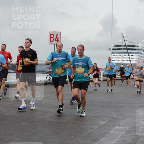 13.09.2026 - Kiel Lauf Andreas Tolksdorf http://msf.ph/oto/10459470 13.09.2026 12:00:28 Kiellinie 1, 39, 11498, 4, 3 meine-sportfotos.de