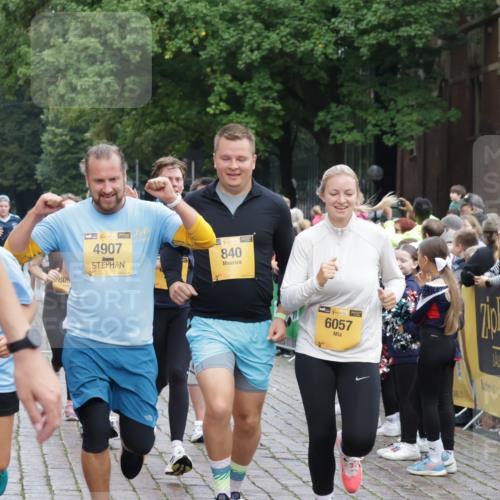 13.09.2026 - Kiel Lauf Yannick Fuchs http://msf.ph/oto/10459475 13.09.2026 09:51:34 Ziel 714, 840, 2483, 3674, 4615, 4822, 4907, 5595, 6057, 6648, 7622, 8097, 8150, 11143, 11233, 11494, 11552, 11997, 12107, 232, 249, 764, 940, 956, 1776, 2056, 2466, 2777, 3089, 3723, 4217, 5445, 5731, 5913, 6009, 6115, 6118, 6363, 6794, 6923, 7528, 10626, 11047, 11852, 12103, 12727, 12834, 803, 1309, 1967, 1999, 2002, 4230, 6188, 7007, 7302, 9829, 9833, 10048, 11173, 11834, 249, 468, 763, 764, 1373, 1776, 1949, 3723, 5235, 6115, 6118, 6138, 6647, 6794, 6829, 7449, 7528, 9551 meine-sportfotos.de