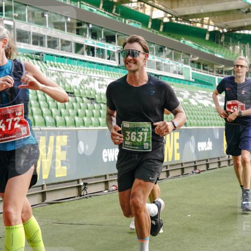 13.09.2026 - 21. swb-Marathon Bremen Michael Burmester http://msf.ph/oto/10459636 13.09.2026 12:54:41 Laufen im Stadion 145, 161, 189, 201, 205, 313, 376, 385, 388, 461, 472, 481, 495, 541, 560, 615, 616, 666, 675, 696, 740, 816, 827, 982, 1053, 1076, 1197, 1207, 1390, 1419, 1433, 1445, 1468, 1551, 1599, 1631, 1658, 1664, 1707, 1814, 2055, 2125, 2234, 2251, 2280, 2319, 2362, 2383, 2390, 2401, 2422, 2454, 2474, 2499, 2623, 2701, 2733, 2801, 2824, 2870, 2882, 2913, 2922, 2962, 2971, 2997, 3012, 3054, 3134, 3175, 3206, 3241, 3246, 3346, 3356, 3357, 3413, 3706, 3716, 3836, 4137, 6106 meine-sportfotos.de