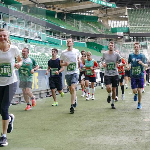 13.09.2026 - 21. swb-Marathon Bremen Michael Burmester http://msf.ph/oto/10459645 13.09.2026 13:11:59 Laufen im Stadion 118, 265, 373, 514, 581, 703, 843, 984, 1113, 1226, 1286, 1334, 1435, 1738, 1849, 1851, 1936, 1952, 1967, 2005, 2248, 2281, 2299, 2330, 2333, 2336, 2353, 2375, 2377, 2398, 2426, 2432, 2443, 2505, 2531, 2589, 2654, 2659, 2669, 2673, 2765, 2784, 2804, 2815, 2819, 2822, 2836, 2850, 2895, 2907, 2963, 2966, 2975, 2976, 3026, 3027, 3079, 3082, 3143, 3155, 3159, 3174, 3207, 3208, 3308, 3328, 3349, 3352, 3409, 3434, 3470, 3549, 551 meine-sportfotos.de