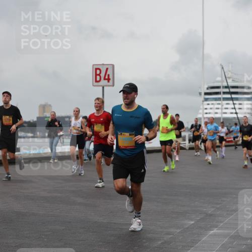 13.09.2026 - Kiel Lauf Andreas Tolksdorf http://msf.ph/oto/10459711 13.09.2026 12:00:40 Kiellinie 4, 12335, 5748, 1692, 3 meine-sportfotos.de