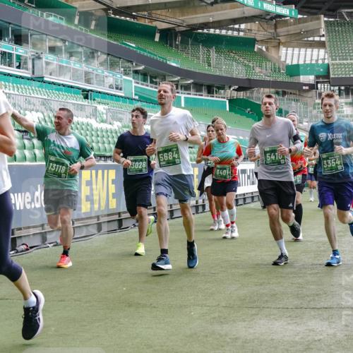 13.09.2026 - 21. swb-Marathon Bremen Michael Burmester http://msf.ph/oto/10459722 13.09.2026 13:12:00 Laufen im Stadion 118, 265, 373, 514, 581, 703, 843, 984, 1113, 1226, 1286, 1334, 1435, 1738, 1849, 1851, 1936, 1952, 1967, 2005, 2248, 2281, 2299, 2330, 2333, 2336, 2353, 2375, 2377, 2398, 2426, 2432, 2443, 2505, 2531, 2589, 2654, 2659, 2669, 2673, 2765, 2784, 2804, 2815, 2819, 2822, 2836, 2850, 2860, 2895, 2907, 2963, 2966, 2975, 2976, 3026, 3027, 3079, 3082, 3143, 3155, 3159, 3174, 3207, 3208, 3308, 3328, 3349, 3352, 3409, 3434, 3470, 3549, 551 meine-sportfotos.de