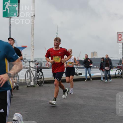 13.09.2026 - Kiel Lauf Andreas Tolksdorf http://msf.ph/oto/10459769 13.09.2026 12:00:42 Kiellinie 2, 1692, 1, 3849, 5748, 4 meine-sportfotos.de