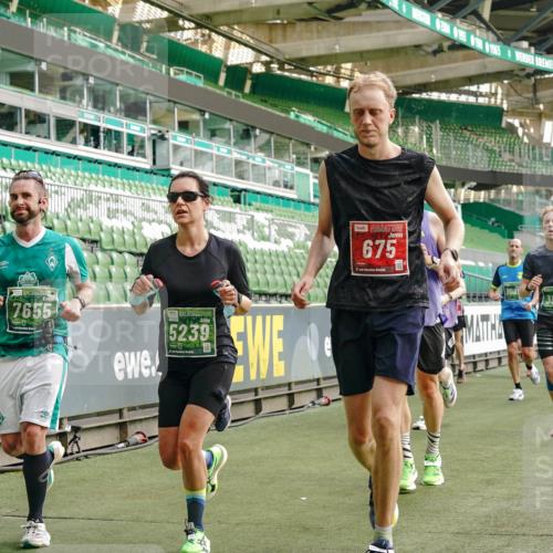 13.09.2026 - 21. swb-Marathon Bremen Michael Burmester http://msf.ph/oto/10459871 13.09.2026 12:54:45 Laufen im Stadion 161, 189, 201, 205, 313, 376, 385, 388, 461, 472, 481, 495, 541, 560, 615, 616, 666, 675, 696, 740, 816, 827, 982, 1053, 1076, 1197, 1207, 1390, 1419, 1433, 1468, 1551, 1599, 1631, 1658, 1707, 1814, 2055, 2125, 2234, 2251, 2280, 2319, 2362, 2383, 2390, 2401, 2422, 2454, 2474, 2499, 2623, 2701, 2733, 2801, 2824, 2870, 2882, 2913, 2922, 2962, 2971, 2997, 3012, 3054, 3134, 3175, 3206, 3241, 3246, 3346, 3356, 3357, 3413, 3706, 3716, 3836, 4137, 6106 meine-sportfotos.de