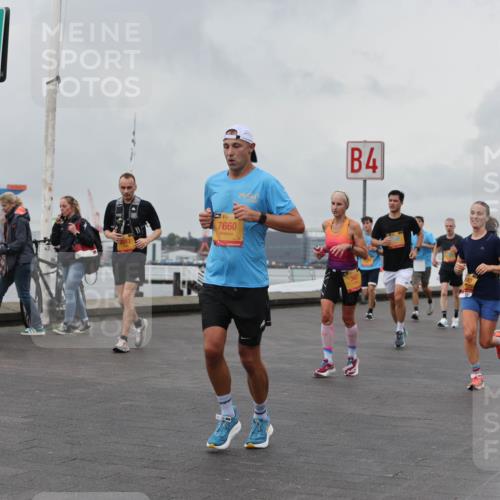 13.09.2026 - Kiel Lauf Andreas Tolksdorf http://msf.ph/oto/10459915 13.09.2026 12:00:52 Kiellinie 35, 7660, 4, 367, 4123 meine-sportfotos.de