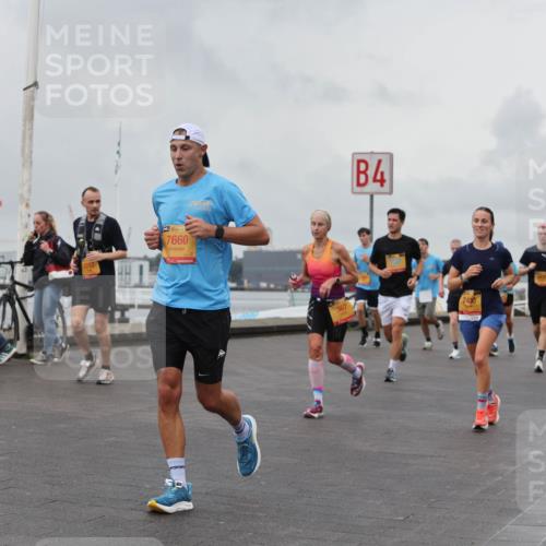 13.09.2026 - Kiel Lauf Andreas Tolksdorf http://msf.ph/oto/10459919 13.09.2026 12:00:52 Kiellinie 2517, 38, 7660, 4, 2400 meine-sportfotos.de