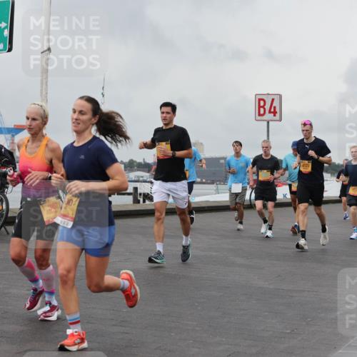 13.09.2026 - Kiel Lauf Andreas Tolksdorf http://msf.ph/oto/10459956 13.09.2026 12:00:54 Kiellinie 13 meine-sportfotos.de