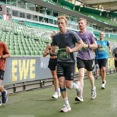 13.09.2026 - 21. swb-Marathon Bremen Michael Burmester http://msf.ph/oto/10459990 13.09.2026 12:54:47 Laufen im Stadion 161, 189, 201, 205, 313, 376, 385, 388, 461, 472, 481, 495, 541, 560, 615, 616, 666, 675, 696, 740, 816, 827, 913, 982, 1053, 1076, 1197, 1207, 1390, 1419, 1468, 1551, 1599, 1631, 1658, 1707, 1814, 2055, 2125, 2234, 2251, 2280, 2319, 2362, 2383, 2390, 2401, 2422, 2454, 2474, 2499, 2623, 2701, 2733, 2801, 2824, 2870, 2882, 2913, 2922, 2962, 2971, 2997, 3012, 3054, 3057, 3134, 3175, 3206, 3241, 3246, 3346, 3356, 3357, 3413, 3706, 3716, 3836, 4137, 6106 meine-sportfotos.de