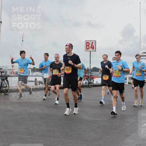 13.09.2026 - Kiel Lauf Andreas Tolksdorf http://msf.ph/oto/10459992 13.09.2026 12:00:55 Kiellinie 11681, 4123, 4, 553, 2238, 3 meine-sportfotos.de