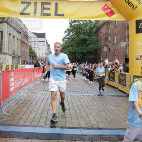 13.09.2026 - Kiel Lauf Yannick Fuchs http://msf.ph/oto/10459997 13.09.2026 09:51:59 Ziel 803, 896, 1100, 1899, 4132, 4230, 7007, 8729, 9616, 10048, 11300, 11444, 11445, 11832, 11834, 12630, 714, 840, 1309, 1967, 1999, 2002, 2483, 3674, 4615, 4822, 4907, 5595, 6057, 6188, 6648, 7302, 7622, 8097, 8150, 9829, 9833, 11143, 11173, 11233, 11494, 11552, 11997, 12107, 3476, 3832, 4166, 4666, 4883, 6471, 6625, 6867, 7347, 7494, 10371, 10620, 11130, 11580, 12068, 940, 956, 2483, 3089, 4615, 5731, 5913, 6363, 8150, 11143, 11552, 11852 meine-sportfotos.de