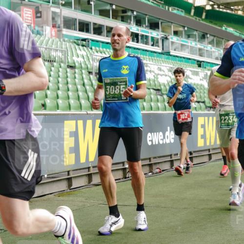 13.09.2026 - 21. swb-Marathon Bremen Michael Burmester http://msf.ph/oto/10460134 13.09.2026 12:54:49 Laufen im Stadion 161, 189, 201, 205, 313, 376, 385, 388, 461, 472, 481, 495, 541, 560, 615, 616, 666, 675, 696, 740, 816, 827, 913, 982, 1053, 1058, 1076, 1197, 1207, 1390, 1419, 1468, 1551, 1599, 1631, 1645, 1658, 1707, 1814, 2055, 2125, 2234, 2251, 2280, 2319, 2362, 2383, 2390, 2401, 2422, 2454, 2474, 2499, 2623, 2701, 2733, 2801, 2824, 2870, 2882, 2913, 2922, 2962, 2971, 2997, 3012, 3054, 3057, 3134, 3175, 3192, 3206, 3241, 3246, 3346, 3356, 3357, 3413, 3706, 3716, 3836, 4137, 6106 meine-sportfotos.de