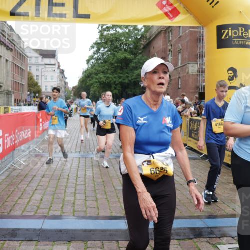 13.09.2026 - Kiel Lauf Yannick Fuchs http://msf.ph/oto/10460245 13.09.2026 09:52:16 Ziel 180, 3476, 3832, 4166, 4666, 4883, 5032, 6471, 6625, 6867, 7347, 7494, 7719, 10371, 10620, 11130, 11580, 12068, 803, 896, 1100, 1309, 1899, 1967, 1999, 2002, 4132, 4230, 6188, 7007, 7302, 8729, 9616, 9829, 9833, 10048, 11173, 11300, 11444, 11445, 11832, 11834, 12630, 918, 919, 2157, 2924, 5736, 6432, 6679, 7742, 7867, 8992, 9892, 10259, 10746, 12282, 714, 1967, 1999, 2002, 5595, 6188, 7622, 8097, 9829, 9833, 11173, 12107 meine-sportfotos.de