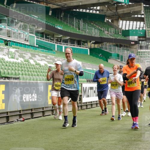 13.09.2026 - 21. swb-Marathon Bremen Michael Burmester http://msf.ph/oto/10460296 13.09.2026 10:34:13 Laufen im Stadion 10018, 10067, 10078, 10147, 10157, 10166, 10177, 10184, 10185, 10211, 10236, 10240, 10254, 10297, 10300, 10355, 10356, 10367, 10368, 10369, 10374, 10379, 10383, 10394, 10408, 10415, 10423, 10428, 10460, 10485, 10494, 10530, 10559, 10578, 10604, 10639, 10668, 10669, 10673, 10677, 10687, 10691, 10699, 10700, 10728, 10745, 10749, 10750, 10772, 10787, 10788, 10794, 10809, 10828, 10857, 10914, 10928, 11126, 11162, 11343, 11803, 11965, 10146, 10222 meine-sportfotos.de