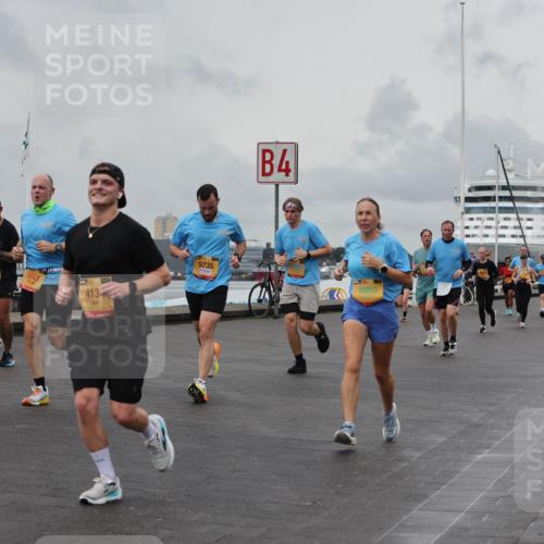 13.09.2026 - Kiel Lauf Andreas Tolksdorf http://msf.ph/oto/10460430 13.09.2026 12:01:16 Kiellinie 1681, 413, 4, 9735, 9953, 3 meine-sportfotos.de