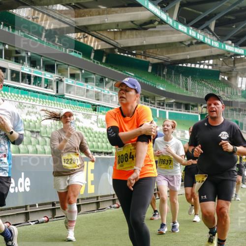13.09.2026 - 21. swb-Marathon Bremen Michael Burmester http://msf.ph/oto/10460501 13.09.2026 10:34:15 Laufen im Stadion 10018, 10067, 10078, 10147, 10157, 10166, 10177, 10184, 10185, 10211, 10236, 10240, 10254, 10297, 10300, 10355, 10356, 10367, 10368, 10369, 10374, 10379, 10383, 10394, 10408, 10415, 10423, 10428, 10460, 10485, 10494, 10530, 10559, 10578, 10604, 10639, 10668, 10669, 10673, 10677, 10687, 10691, 10699, 10700, 10728, 10745, 10749, 10750, 10772, 10787, 10788, 10794, 10809, 10828, 10857, 10914, 10928, 11126, 11162, 11343, 11803, 11965, 10146, 10222 meine-sportfotos.de