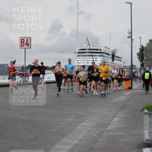 13.09.2026 - Kiel Lauf Andreas Tolksdorf http://msf.ph/oto/10460587 13.09.2026 12:01:21 Kiellinie 4, 4810 meine-sportfotos.de