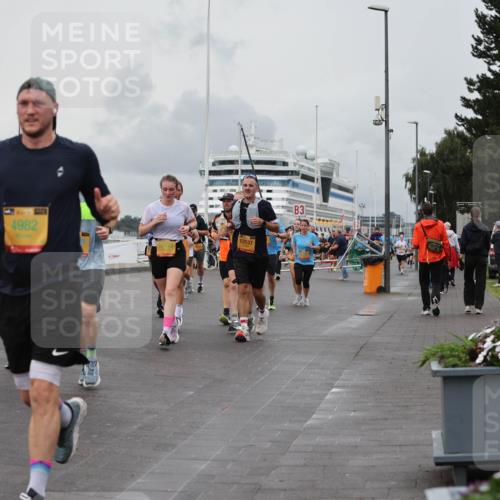 13.09.2026 - Kiel Lauf Andreas Tolksdorf http://msf.ph/oto/10460730 13.09.2026 12:01:28 Kiellinie 4982, 12537, 3 meine-sportfotos.de