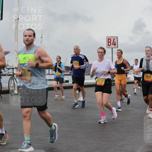 13.09.2026 - Kiel Lauf Andreas Tolksdorf http://msf.ph/oto/10460793 13.09.2026 12:01:30 Kiellinie 9346, 12733, 4, 12537 meine-sportfotos.de