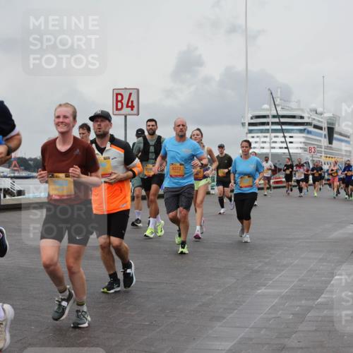 13.09.2026 - Kiel Lauf Andreas Tolksdorf http://msf.ph/oto/10460871 13.09.2026 12:01:32 Kiellinie 12537, 4, 1106, 8372, 3 meine-sportfotos.de