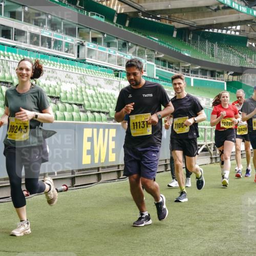 13.09.2026 - 21. swb-Marathon Bremen Michael Burmester http://msf.ph/oto/10460953 13.09.2026 10:34:21 Laufen im Stadion 10018, 10078, 10093, 10147, 10157, 10166, 10177, 10184, 10185, 10211, 10236, 10240, 10254, 10297, 10300, 10355, 10356, 10367, 10368, 10369, 10374, 10383, 10394, 10408, 10415, 10423, 10428, 10460, 10485, 10494, 10528, 10530, 10559, 10578, 10604, 10639, 10668, 10669, 10673, 10677, 10687, 10691, 10699, 10700, 10728, 10745, 10749, 10750, 10772, 10787, 10788, 10794, 10809, 10828, 10857, 10914, 10928, 11126, 11162, 11343, 11803, 11965, 10146, 10222 meine-sportfotos.de