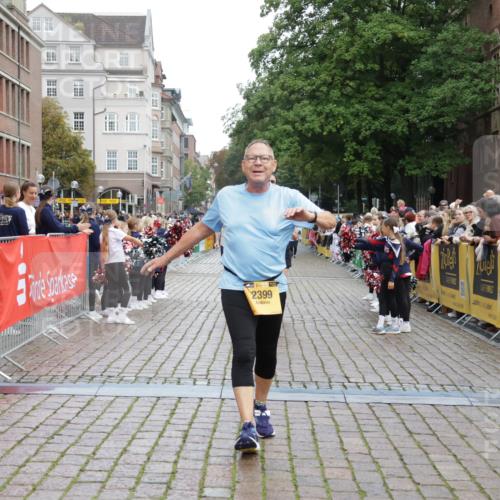 13.09.2026 - Kiel Lauf Yannick Fuchs http://msf.ph/oto/10460954 13.09.2026 09:53:10 Ziel 70, 175, 2399, 3205, 7140, 7226, 7495, 9707, 10275, 11312, 12417, 12468, 70, 291, 918, 919, 1092, 1395, 3581, 4412, 4671, 6241, 6601, 6613, 6845, 7394, 8068, 8851, 9345, 9565, 10280, 10798, 12258, 802, 1417, 1499, 1718, 2058, 2886, 4920, 5779, 5789, 6180, 7143, 7541, 7552, 8260, 8353, 9568, 10495, 11059, 11073, 12284, 12493, 918, 919, 5736, 6432, 6601, 7867, 9892, 10259, 12282 meine-sportfotos.de