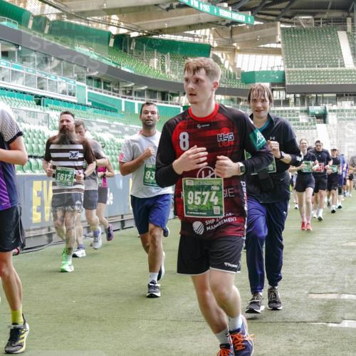 13.09.2026 - 21. swb-Marathon Bremen Michael Burmester http://msf.ph/oto/10460962 13.09.2026 13:12:15 Laufen im Stadion 118, 183, 265, 514, 695, 703, 843, 933, 984, 1113, 1226, 1286, 1334, 1435, 1849, 1851, 1936, 1952, 2005, 2248, 2264, 2281, 2299, 2330, 2336, 2353, 2375, 2377, 2398, 2426, 2443, 2461, 2478, 2505, 2531, 2589, 2659, 2669, 2673, 2684, 2765, 2792, 2804, 2815, 2822, 2836, 2850, 2860, 2895, 2907, 2963, 2966, 2975, 2976, 3026, 3027, 3079, 3082, 3143, 3155, 3159, 3293, 3308, 3328, 3349, 3352, 3409, 3434, 3549, 551 meine-sportfotos.de