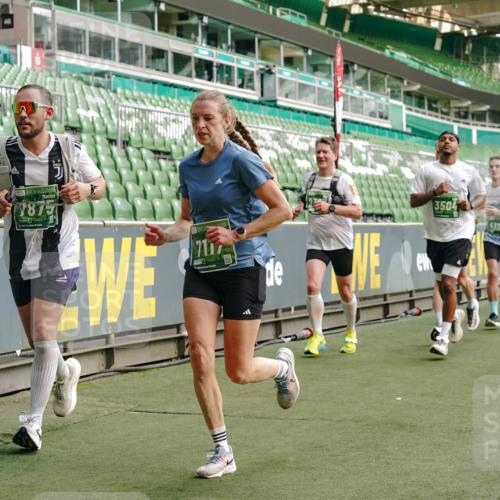 13.09.2026 - 21. swb-Marathon Bremen Michael Burmester http://msf.ph/oto/10461016 13.09.2026 12:55:05 Laufen im Stadion 161, 189, 201, 205, 385, 388, 411, 461, 472, 481, 495, 655, 666, 675, 816, 827, 854, 913, 1053, 1058, 1076, 1197, 1390, 1419, 1468, 1537, 1551, 1599, 1631, 1645, 1658, 2055, 2122, 2125, 2234, 2251, 2319, 2383, 2390, 2474, 2499, 2604, 2623, 2701, 2733, 2801, 2824, 2870, 2882, 2913, 2922, 2962, 2971, 3012, 3054, 3057, 3134, 3175, 3192, 3206, 3241, 3246, 3346, 3356, 3357, 3413, 3706, 3716, 3836, 4135, 4137, 4413, 4733, 5277, 5430, 5530, 6106, 2498, 3085 meine-sportfotos.de