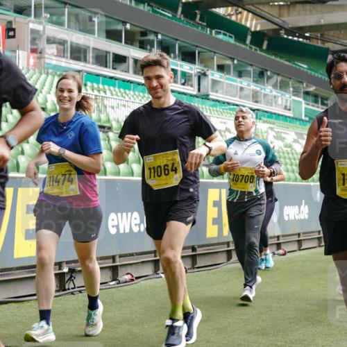 13.09.2026 - 21. swb-Marathon Bremen Michael Burmester http://msf.ph/oto/10461059 13.09.2026 10:34:23 Laufen im Stadion 10018, 10078, 10093, 10147, 10157, 10166, 10177, 10184, 10185, 10211, 10236, 10240, 10254, 10297, 10300, 10355, 10356, 10367, 10368, 10369, 10374, 10383, 10394, 10408, 10415, 10423, 10428, 10460, 10485, 10494, 10528, 10530, 10559, 10578, 10604, 10639, 10668, 10669, 10673, 10677, 10687, 10691, 10699, 10700, 10728, 10745, 10749, 10750, 10772, 10787, 10788, 10794, 10809, 10828, 10857, 10914, 10928, 11126, 11162, 11343, 11803, 11965, 10146, 10222 meine-sportfotos.de