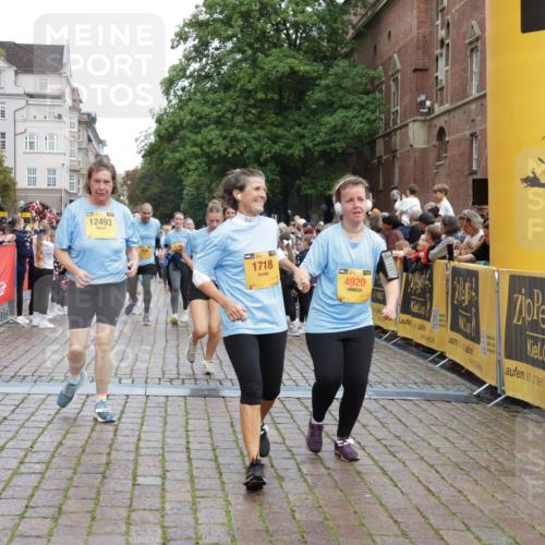 13.09.2026 - Kiel Lauf Yannick Fuchs http://msf.ph/oto/10461156 13.09.2026 09:53:25 Ziel 802, 1417, 1499, 1718, 2058, 2886, 4920, 5779, 5789, 6180, 7143, 7541, 7552, 8260, 8353, 9568, 10495, 11059, 11073, 12284, 12493, 70, 175, 2399, 3205, 3581, 6241, 6613, 6845, 7140, 7226, 7495, 9707, 10275, 11312, 12417, 12468, 92, 761, 852, 2657, 2691, 2748, 2948, 2978, 4144, 4626, 5988, 6254, 7185, 7429, 8502, 10929, 12390, 291, 1395, 4671, 6241, 6613, 6845, 7394, 8068, 8851, 9565, 10280, 10798, 12258 meine-sportfotos.de