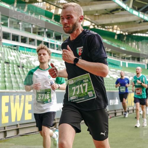 13.09.2026 - 21. swb-Marathon Bremen Michael Burmester http://msf.ph/oto/10461285 13.09.2026 12:55:10 Laufen im Stadion 161, 189, 201, 205, 385, 388, 411, 461, 472, 481, 495, 655, 666, 675, 816, 827, 854, 913, 1053, 1058, 1076, 1197, 1390, 1419, 1468, 1537, 1551, 1599, 1631, 1645, 1658, 2055, 2122, 2125, 2234, 2251, 2260, 2319, 2383, 2390, 2474, 2499, 2604, 2623, 2701, 2733, 2801, 2824, 2870, 2882, 2913, 2922, 2962, 2971, 3012, 3054, 3057, 3134, 3175, 3192, 3206, 3241, 3246, 3346, 3356, 3357, 3413, 3706, 3716, 3836, 4135, 4137, 4413, 4733, 5277, 5430, 5530, 6106, 2498, 3085 meine-sportfotos.de