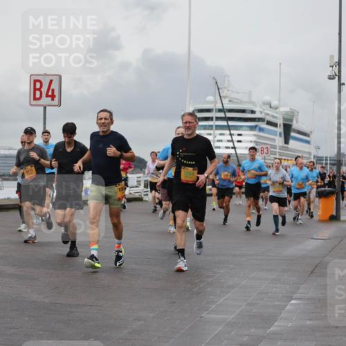 13.09.2026 - Kiel Lauf Andreas Tolksdorf http://msf.ph/oto/10461298 13.09.2026 12:01:49 Kiellinie 8173, 4, 5354, 3 meine-sportfotos.de