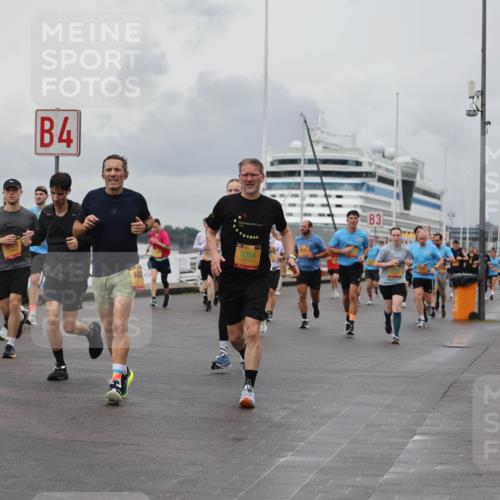 13.09.2026 - Kiel Lauf Andreas Tolksdorf http://msf.ph/oto/10461322 13.09.2026 12:01:50 Kiellinie 8173, 4, 1033, 5354, 3 meine-sportfotos.de