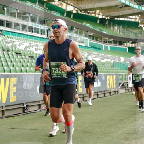 13.09.2026 - 21. swb-Marathon Bremen Michael Burmester http://msf.ph/oto/10461365 13.09.2026 12:55:12 Laufen im Stadion 161, 189, 201, 205, 385, 388, 411, 461, 465, 472, 481, 495, 655, 666, 816, 827, 854, 913, 1053, 1058, 1076, 1197, 1390, 1419, 1468, 1537, 1551, 1599, 1631, 1645, 1658, 2055, 2122, 2125, 2234, 2251, 2260, 2319, 2383, 2390, 2474, 2499, 2604, 2623, 2701, 2733, 2801, 2824, 2870, 2882, 2913, 2922, 2962, 2971, 3012, 3054, 3057, 3134, 3175, 3192, 3206, 3241, 3246, 3346, 3356, 3357, 3413, 3508, 3706, 3716, 3836, 4135, 4137, 4413, 4733, 5277, 5430, 5530, 6106, 2498, 3085 meine-sportfotos.de