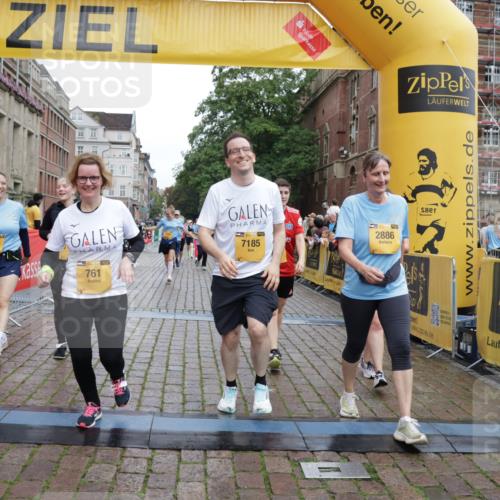 13.09.2026 - Kiel Lauf Yannick Fuchs http://msf.ph/oto/10461408 13.09.2026 09:53:36 Ziel 92, 761, 802, 852, 1417, 1499, 2886, 2948, 2978, 4626, 5789, 5988, 6254, 7185, 7429, 8353, 8502, 10495, 10929, 11073, 12284, 175, 1417, 1718, 2058, 2399, 3205, 4920, 5779, 6180, 7140, 7143, 7226, 7495, 7541, 7552, 8260, 9568, 9707, 10275, 11059, 11312, 12284, 12417, 12468, 12493, 200, 2657, 2691, 2748, 2953, 4144, 4539, 4762, 4803, 5695, 7194, 8041, 8044, 8473, 9057, 9446, 9516, 10535, 11872, 12390, 70, 175, 3205, 3581, 7226, 9707, 12417, 12468 meine-sportfotos.de